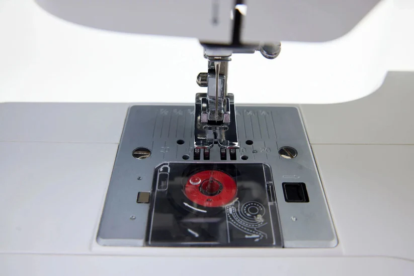 Singer Patchwork Plus C5985Q Sewing Machine with Extension Table