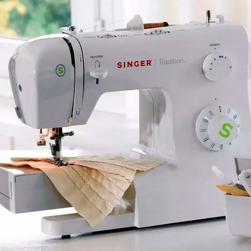 Singer Tradition 2273 Sewing Machine
